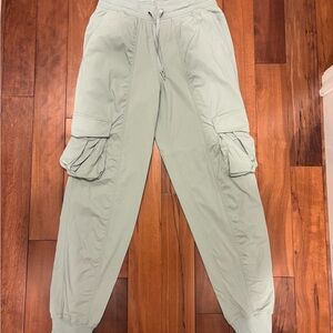 Lululemon Dance Studio Relaxed Fit Mid-Rise Cargo Jogger